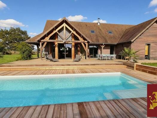 Maison à vendre 1 250 000 € 7 pièces 4 chambres 239 m² 55 828 m² de terrain Sennecey-le-Grand 71240