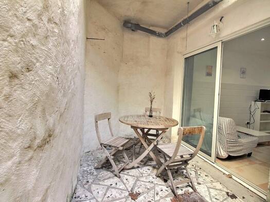 Immeuble à vendre 206 700 € 67,5 m² Carmes-Infirmieres-Thiers Avignon 84000
