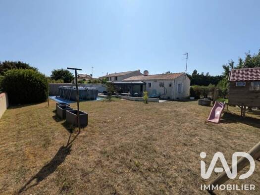 Maison de ville à vendre 229 000 € 5 pièces 4 chambres 93 m² 672 m² de terrain Saint-Michel-en-l'Herm 85580