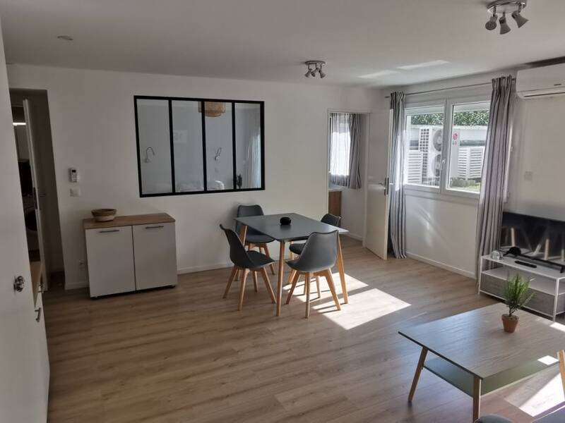 Maison à louer, 44m², LYON 8E