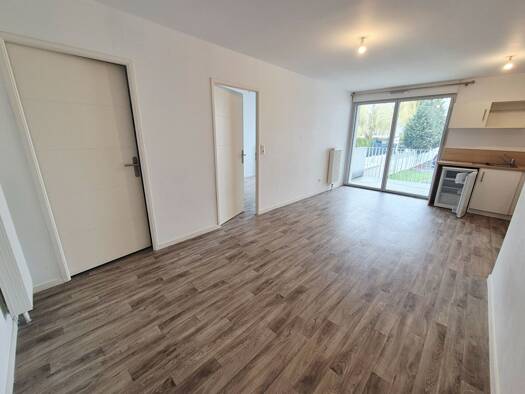 Appartement à louer 671 € 2 pièces 1 chambre 45 m² Étage 1/4 Bourg Delivrance Lille 59160