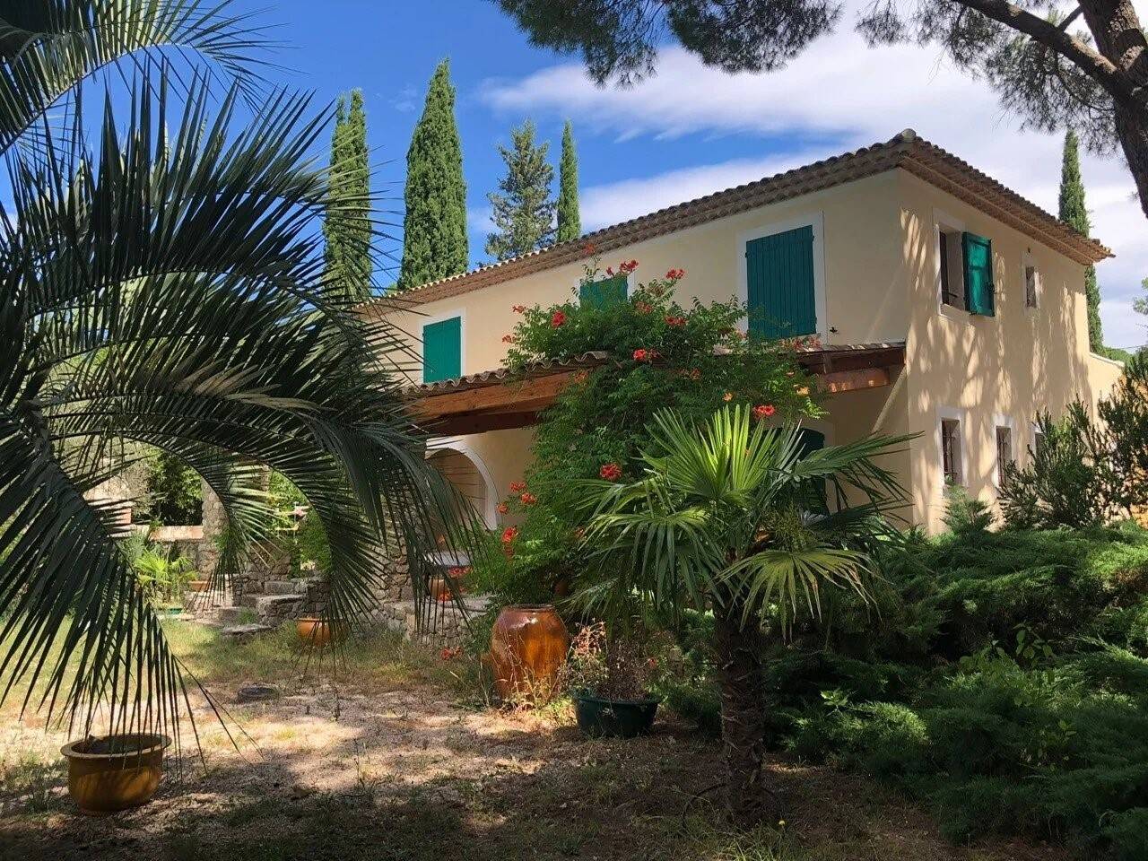 Maison à vendre, 180m², BAGNOLS EN FORET