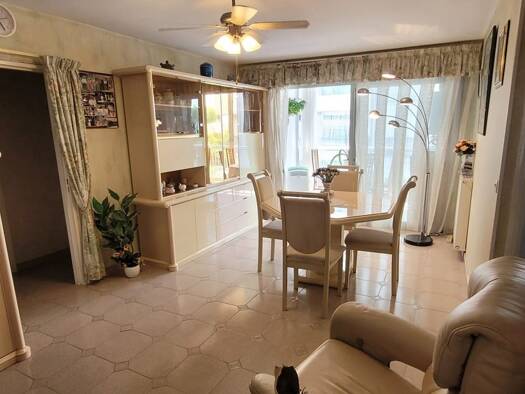 Appartement à vendre 249 000 € 3 pièces 2 chambres 67 m² Étage 1/5 Le Golfe-Juan Golfe Juan 06220