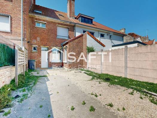 Maison à vendre 167 000 € 6 pièces 4 chambres 112 m² 137 m² de terrain Clairmarais 62500