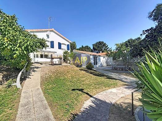 Maison à vendre 390 350 € 5 pièces 4 chambres 151 m² 950 m² de terrain La Barre-de-Monts 85550