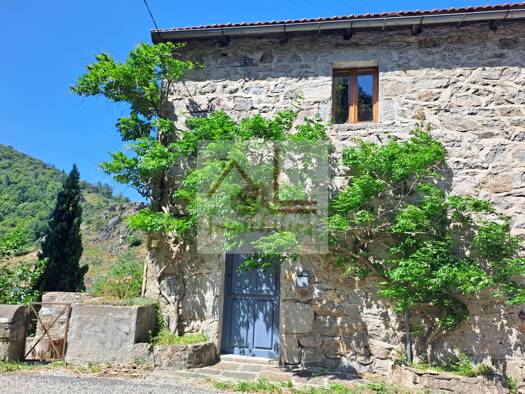 Maison à vendre 181 000 € 4 pièces 3 chambres 93 m² 2 443 m² de terrain Sainte-Marguerite-Lafigère 07140