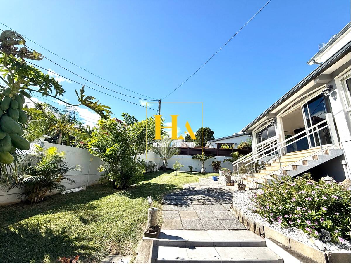 Maison à vendre, 303m², LE TAMPON