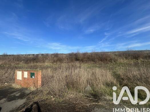 Terrain constructible viabilisé à vendre 44 000 € 625 m² de terrain Neuvilly 59360