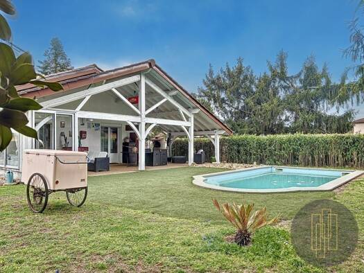 Villa à vendre 495 000 € 5 pièces 4 chambres 180 m² 1 500 m² de terrain Saint-Georges-de-Reneins 69830