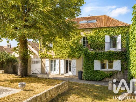 Maison à vendre 326 000 € 8 pièces 5 chambres 220 m² 1 439 m² de terrain Villeneuve-la-Guyard 89340