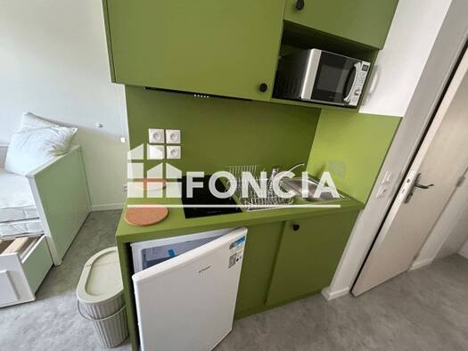 Appartement à louer - logement étudiant 670 € 1 pièce 18 m² RDC/2 dès le 01/05/2026 Mi Plaine-Manissieux-Village Saint-Priest 69800