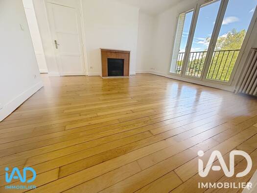 Appartement à vendre 105 000 € 3 pièces 2 chambres 77 m² Étage 3/3 Charmilles Troyes 10000