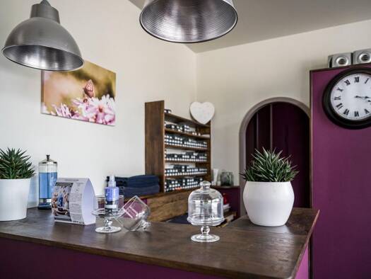 Institut de beauté à vendre Fonds de commerce 55 000 € 1 pièce 128 m² de surface de vente Centre Ville Gérardmer 88400