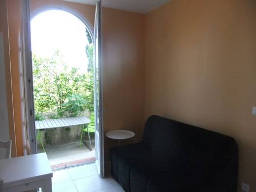 Appartement à louer 550 € 2 pièces 1 chambre 26 m² Sud Le Pradet 83220