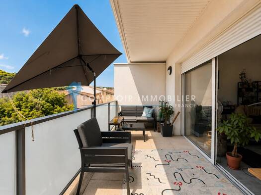 Appartement à vendre 260 000 € 3 pièces 2 chambres 66 m² 2ème étage Caissargues 30132
