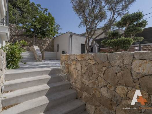 Maison à louer 3 220 € 4 pièces 3 chambres 105,3 m² Marseille 7ème arrondissement 13007