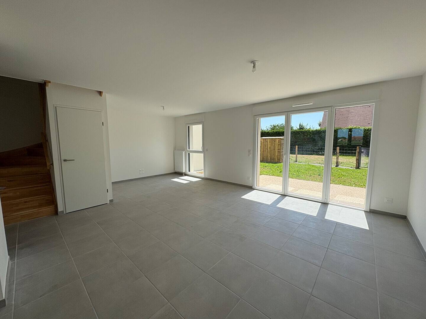 Maison à louer, 87m², ROTS
