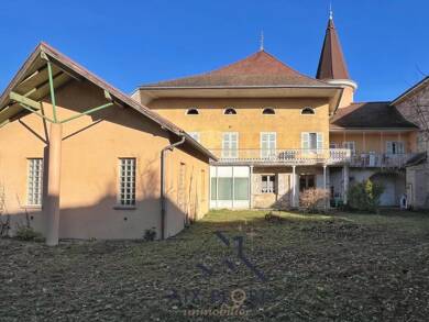 Appartement à vendre 189 000 € 9 pièces 8 chambres 243,6 m² 2 étages Saint-Genix-les-Villages 73240