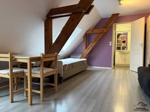 Appartement à louer 470 € 1 pièce 23,7 m² Étage 2/2 Ouest Geispolsheim 67118