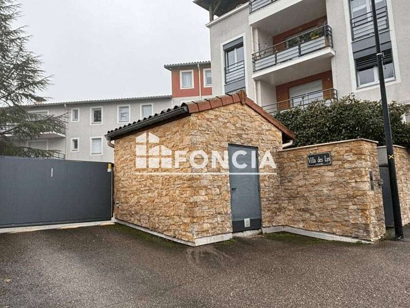 Maison à louer, 40m², SAINT GENIS LES OLLIERES