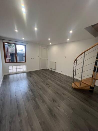 Maison à louer 1 374 € 3 pièces 2 chambres 70 m² Rosny sous Bois 93110