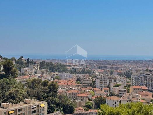 Appartement à vendre 255 000 € 3 pièces 2 chambres 57 m² Étage 5/5 Dunant Nice 06100