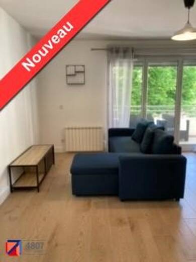 Appartement à louer 1 212 € 2 pièces 1 chambre 47 m² 1er étage Sud Ouest Saint-Julien-en-Genevois 74160