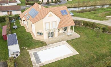 Maison à vendre 416 000 € 8 pièces 6 chambres 270 m² 1 096 m² de terrain Teloché 72220