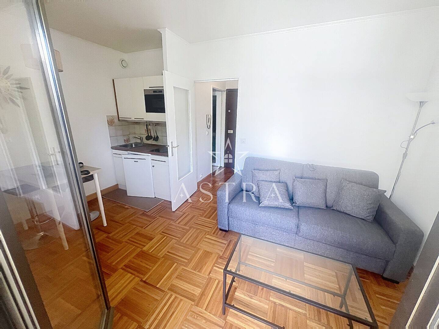 Maison à louer, 19m², BOURG LA REINE
