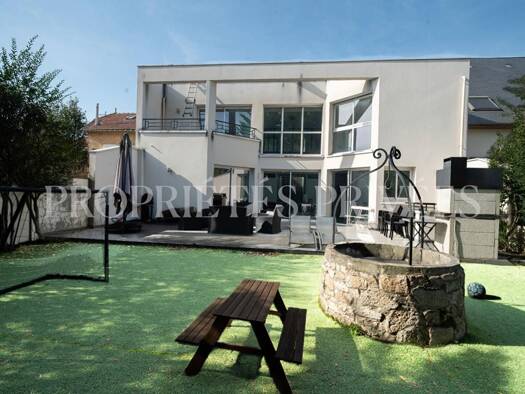 Maison à vendre 1 450 000 € 6 pièces 4 chambres 309,37 m² Charentonneau Maisons-Alfort 94700