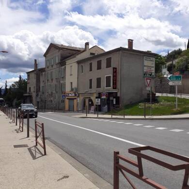 Local commercial à louer 480 € Chateau Arnoux Château-Arnoux-Saint-Auban 04160