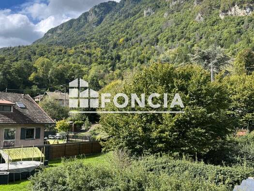Appartement à louer 670 € 2 pièces 1 chambre 41,07 m² Étage 1/4 Sud Marignier 74970