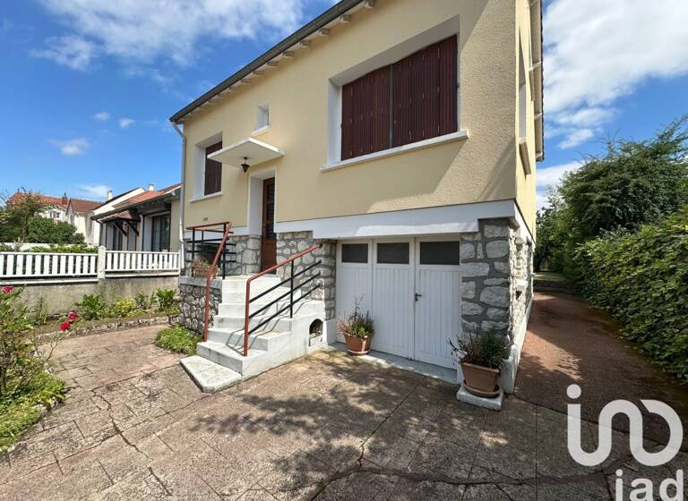 Maison à vendre 322 000 € 5 pièces 3<br/>chambres 78 m²<br/>superficie 502 m²<br/>terrain Beausoleil-Grenonvilliers Rambouillet 78120