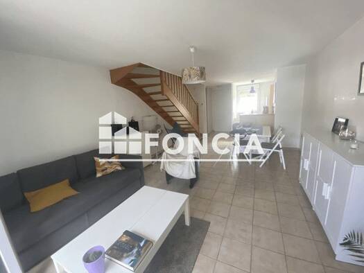Appartement à louer 844 € 3 pièces 2 chambres 66,1 m² 1er étage Lagrave-Le Bourg Ambarès-et-Lagrave 33440