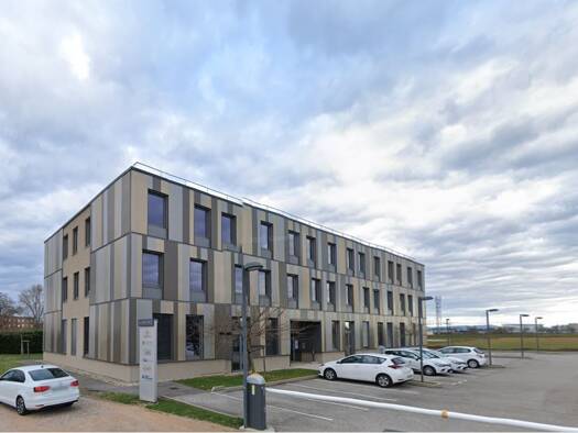 Espace bureau à louer 7 134 € 390 m² de bureaux Colombier-Saugnieu 69124