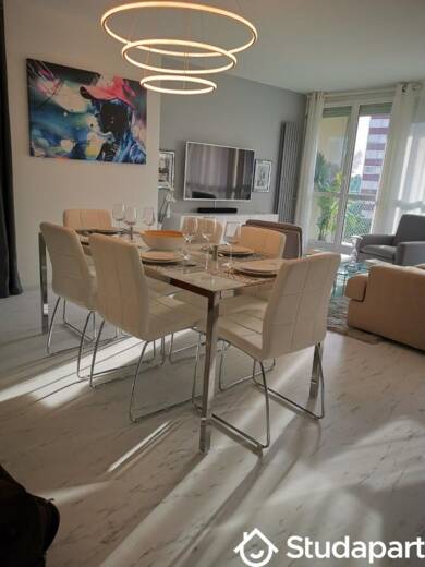 Appartement à louer 466 € 1 pièce 1 chambre 14 m² 4ème étage Mission Le Mans 72000