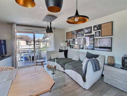 Appartement à vendre 260 000 € 3 pièces 2 chambres 55 m² Étage 3/3 Sud Vétraz-Monthoux 74100