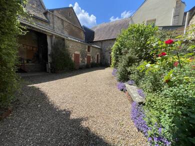 Maison à vendre 166 400 € 8 pièces 5 chambres 170 m² 363 m² de terrain Sable-sur-Sarthe 72300
