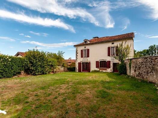 Maison à vendre 204 950 € 6 pièces 4 chambres 181 m² 11 304 m² de terrain Mareuil en Périgord 24340