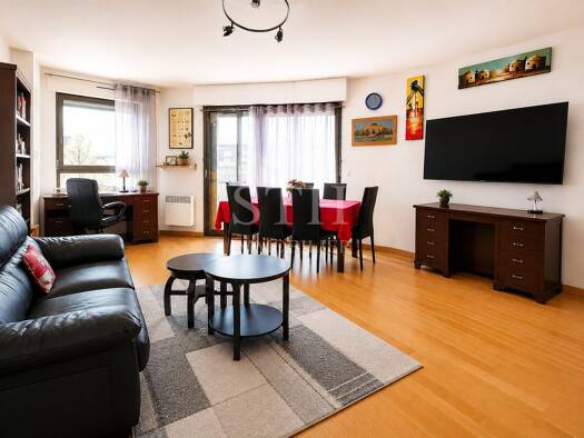 Appartement à vendre 584 000 € 3 pièces 2 chambres 59 m² Étage 4/5 Vaugirard-Parc des Expositions Paris 15ème arrondissement 75015