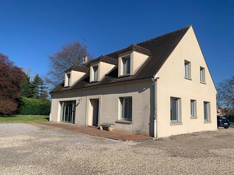 Maison à louer, 181m², SAINT CREPIN IBOUVILLERS