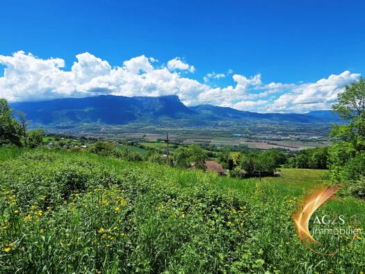 Terrain constructible viabilisé à vendre 159 000 € 1 139 m² de terrain La Chapelle-Blanche 73110