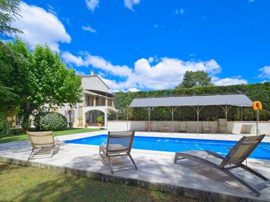 Maison à vendre 2 590 000 € 12 pièces 8 chambres 300 m² 1 779 m² de terrain Les Milles Aix-en-Provence 13100