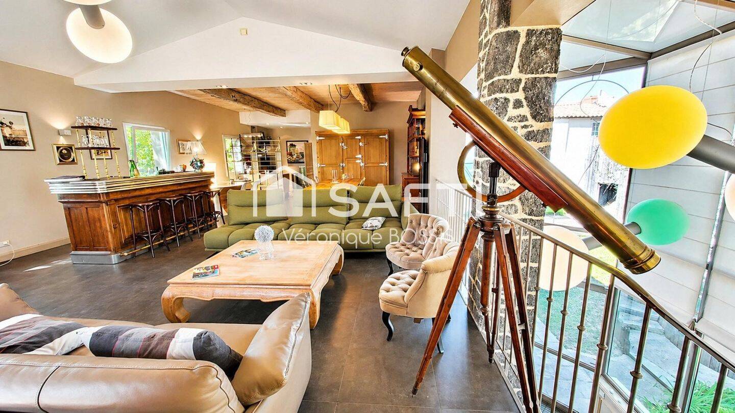 Maison à vendre, 216m², LA ROCHE SUR YON