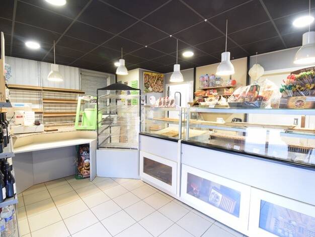 Boulangerie / Pâtisserie à vendre Fonds de commerce 166 470 € 4 pièces 130 m² de surface de vente Saulnières 35320