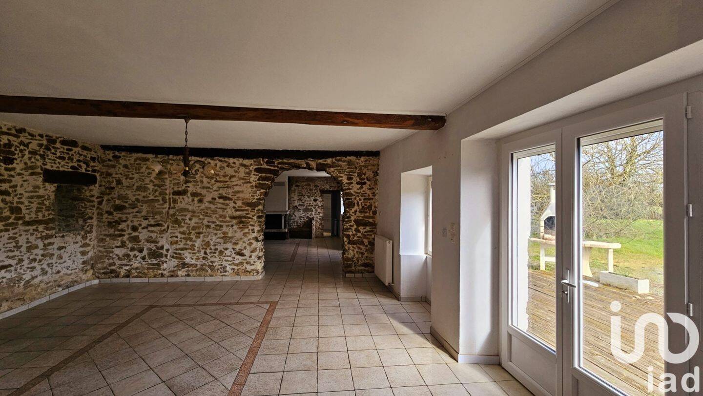 Maison à vendre, 215m², SAINT HILAIRE LE VOUHIS