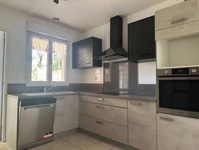 Maison à louer 815 € 5 pièces 4 chambres 103 m² 200 m² de terrain Faubourg-Orléans-Paterne Romorantin-Lanthenay 41200