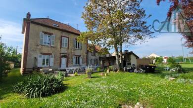 Maison à vendre 214 000 € 8 pièces 4 chambres 278 m² 1 889 m² de terrain Everly 77157