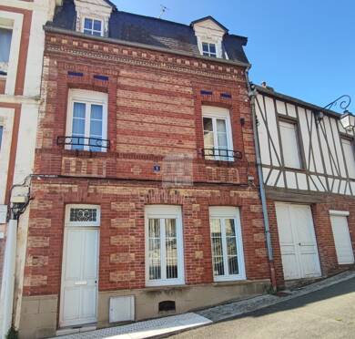 Maison à vendre 162 000 € 5 pièces 4 chambres 101 m² 25 m² de terrain Beaumont le Roger 27170