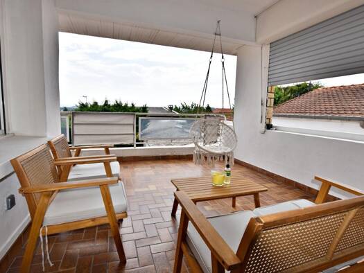 Maison de ville à vendre 264 000 € 4 pièces 3 chambres 102 m² 623 m² de terrain Clermont-Halage Roanne 42300